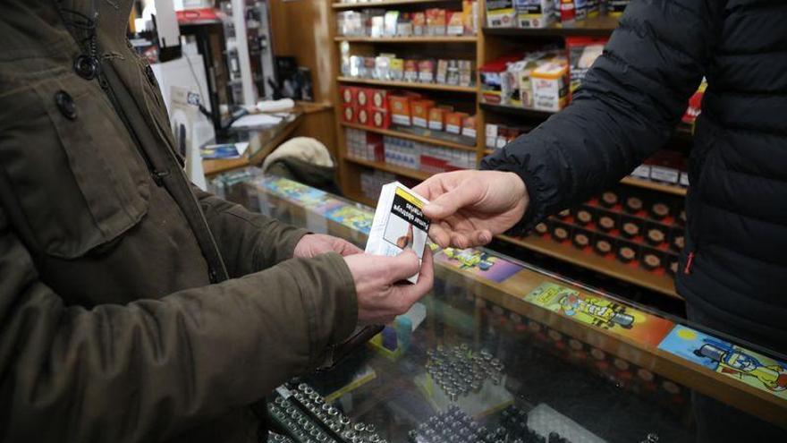 El vapeo y la ley antitabaco no logran bajar las ventas de los cigarrillos en Castellón