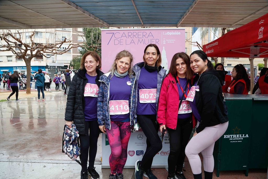 Carrera de la Mujer Murcia 2022: las participantes posan en el photocall