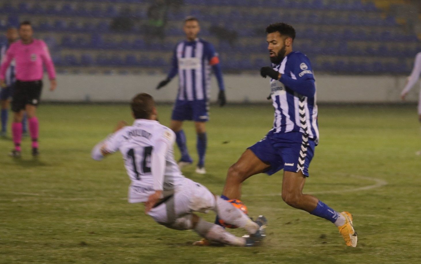 El Alcoyano elimina al Huesca de la Copa del Rey