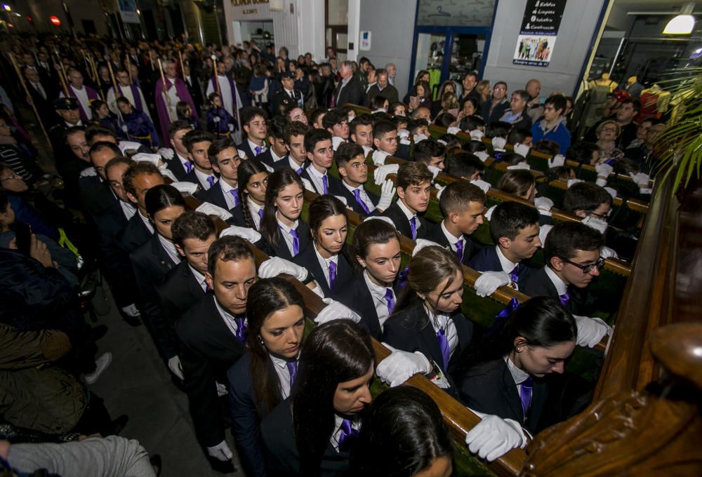 El Ecce-Hommo y La Amargura entre ciriales barrocos