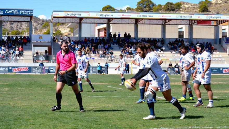 El Huesitos La Vila logra una rotunda victoria ante el Málaga y se sitúa tercero