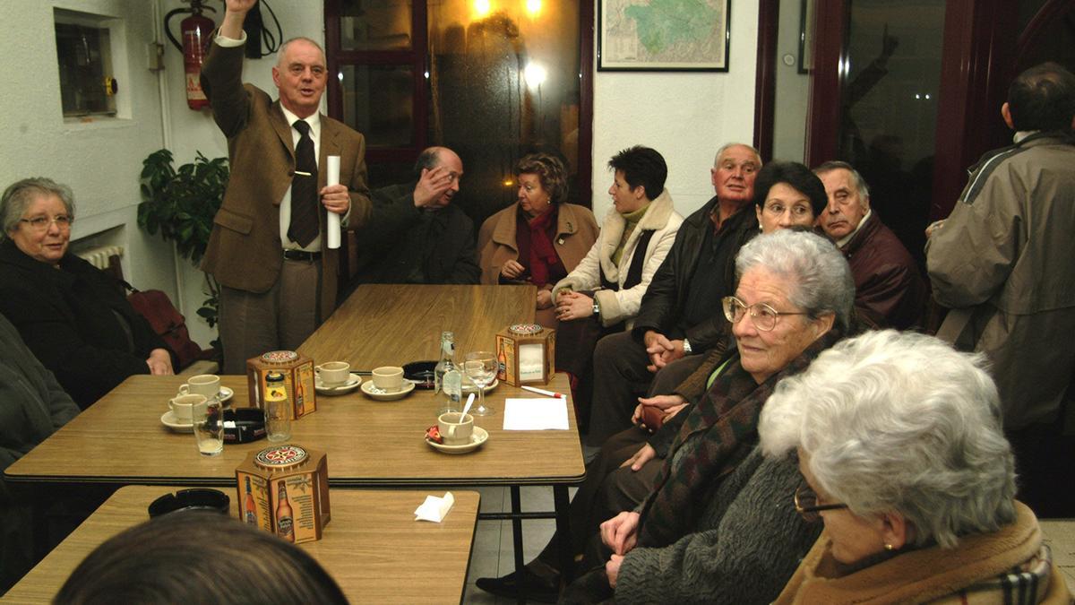 Reunión de afectados con el letrado José Luis F. Pedreira.