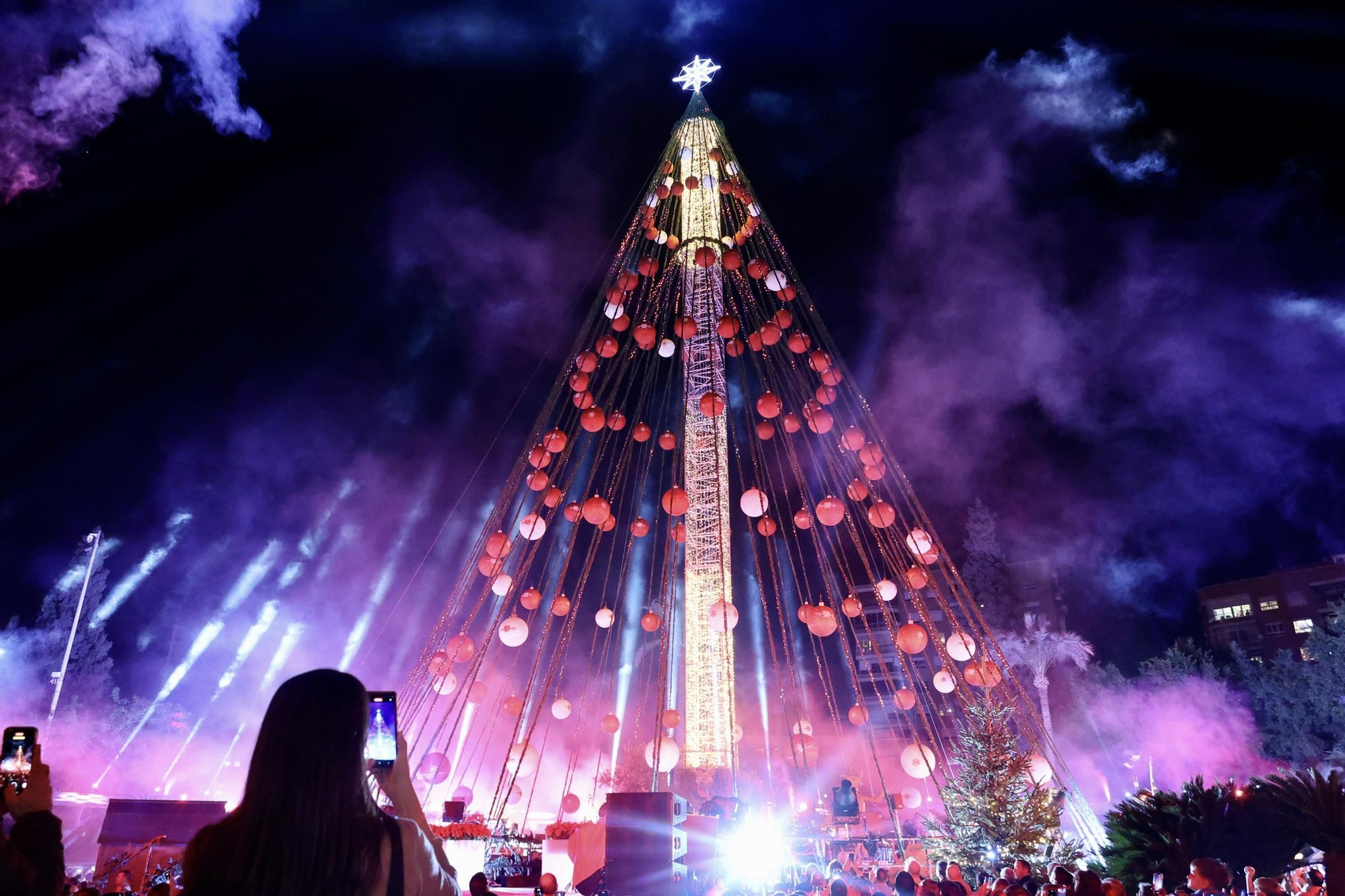 Encendido del Gran Árbol de Navidad de Murcia