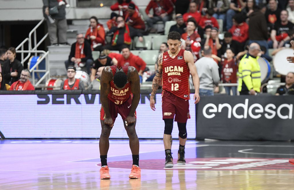 Todas las imágenes del partido del UCAM Murcia contra el Bàsquet Girona