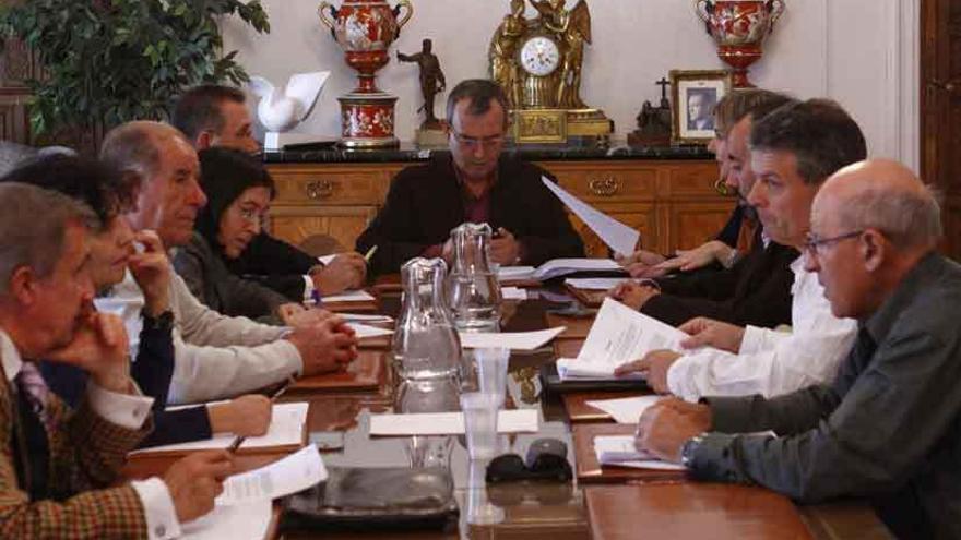 Una comisión de Economía celebrada en el Ayuntamiento de Zamora. Foto L. O. Z.