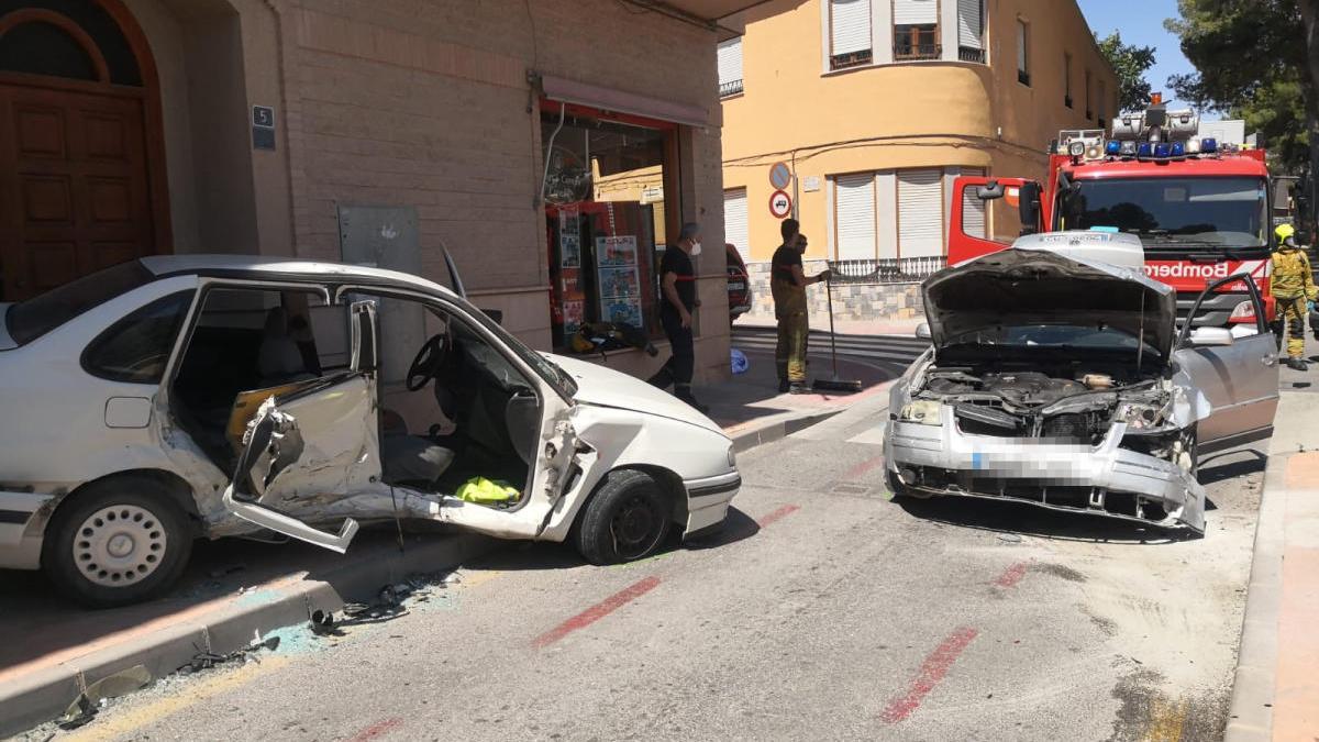 Un matrimonio muere en un accidente de tráfico en el casco urbano de Pinoso