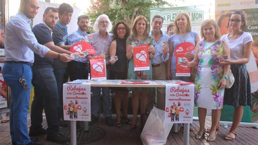 Las tiendas de La Viñuela promocionan la donación de órganos durante las rebajas