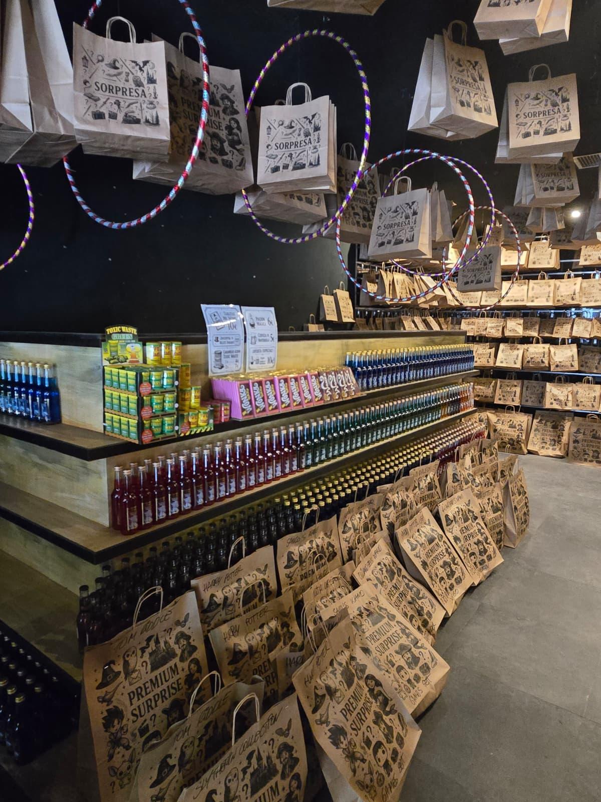Bolsicas Sorpresa, la nueva tienda situada en la calle Manfiestación.