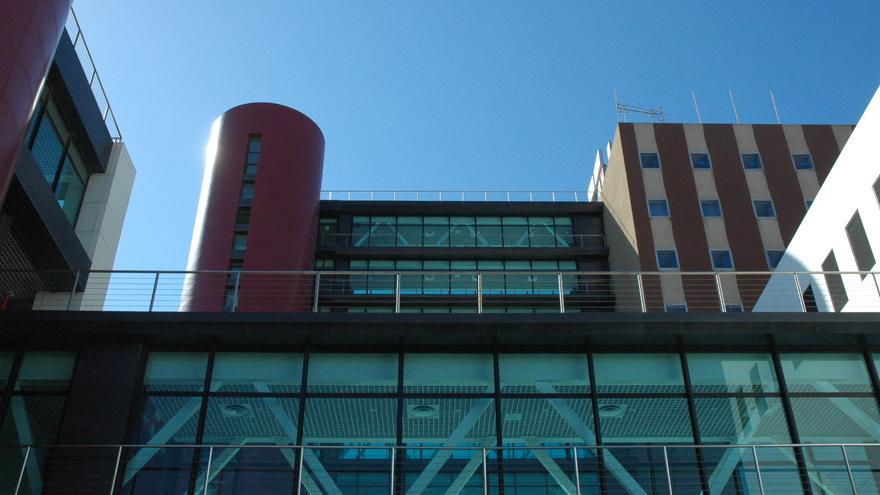 Investigan a un empleado del Hospital Materno Infantil de Gran Canaria por agredir sexualmente a una compañera