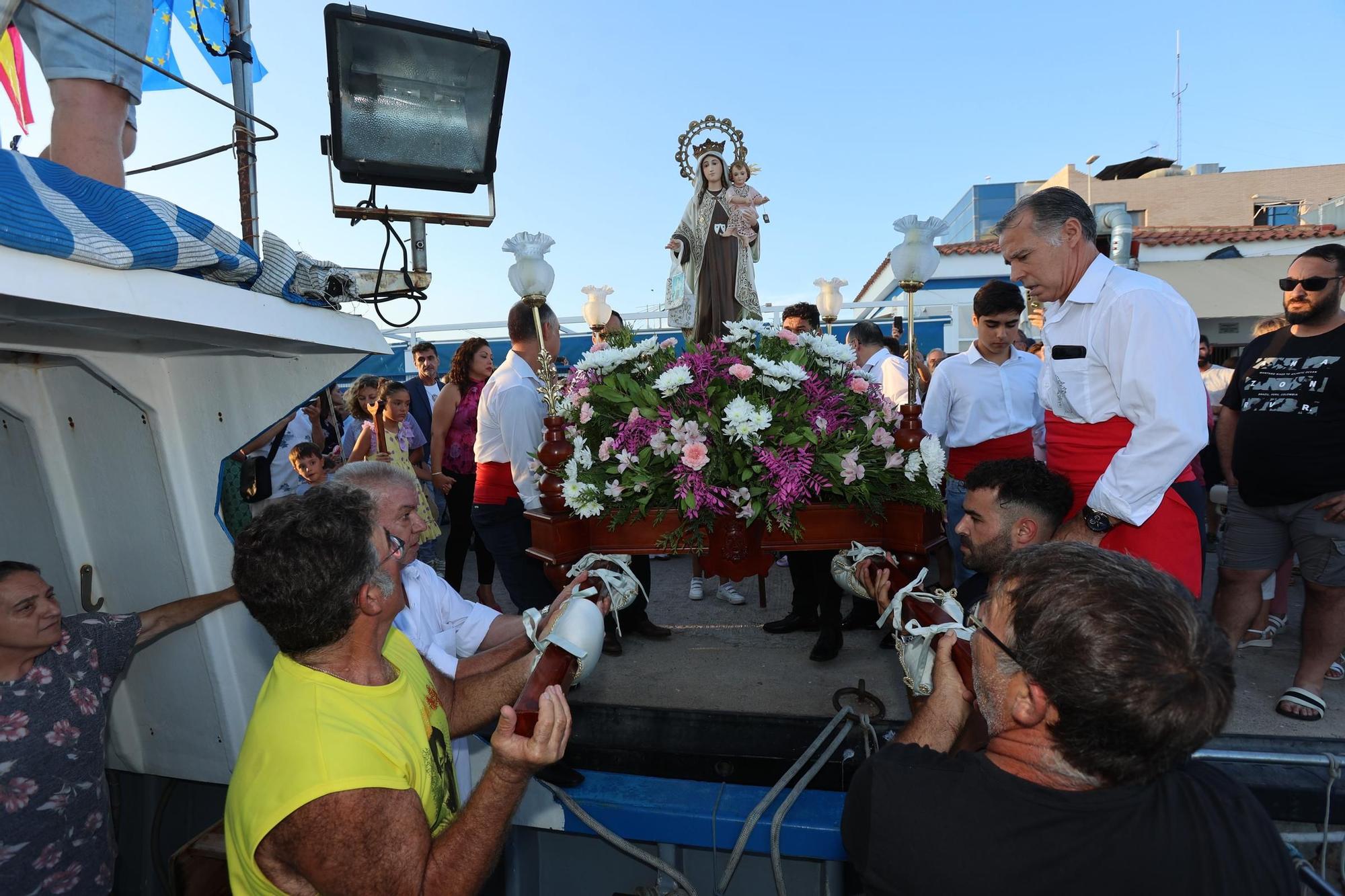 La gent de la mar de Castelló, Vinaròs i Burriana s'encomana a la Verge del Carme