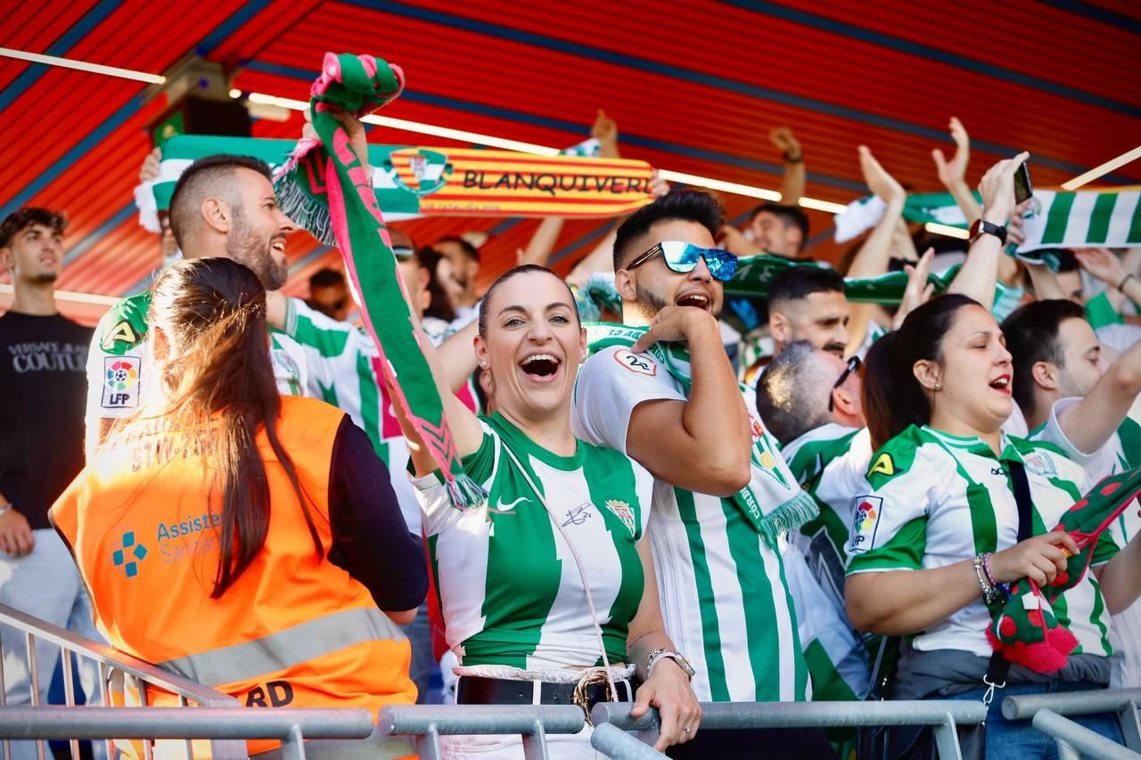 Barcelona B-Córdoba CF | La afición cordobesista, en imágenes
