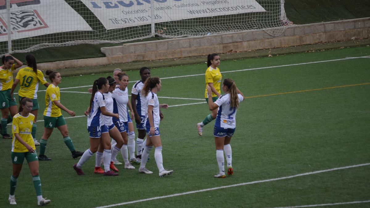 Las jugadoras del equipo zaragozano celebran un gol en un partido de esta campaña.