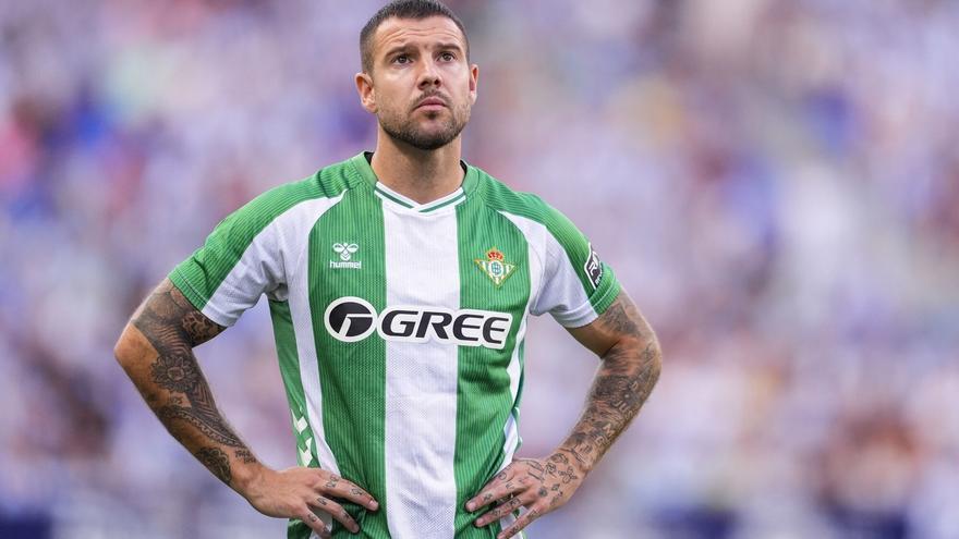 El bético Aitor Ruibal se opera mañana en Barcelona: estos son los tiempos de recuperación tras la intervención