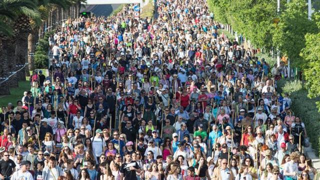 Imagen de la mutitudinaria romería a la Santa Faz