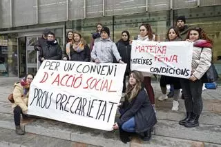 Professionals de l’acció social reclamen un conveni digne: "Em plantejo canviar de feina, el sou no em compensa"