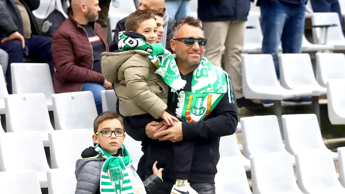 Las imágenes de la afición del Córdoba CF - Cultural Leonesa