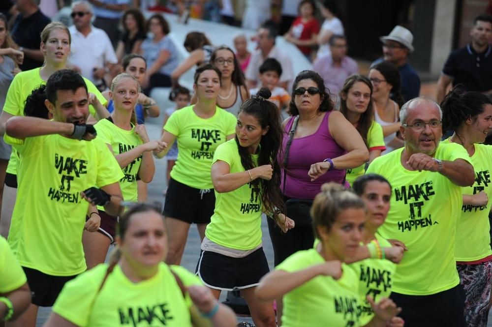 Zumba en la Avenida Libertad