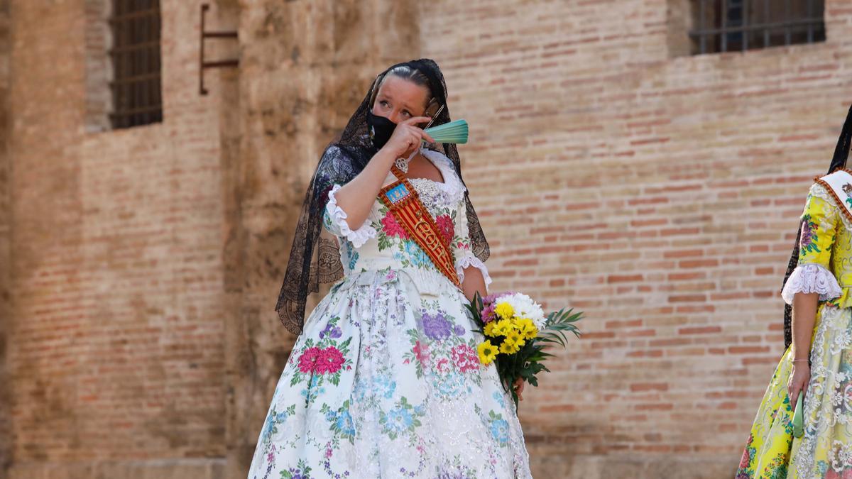 Búscate en el segundo día de Ofrenda por las calles del Mar y Avellanas entre las 9:00 y 10:00 horas