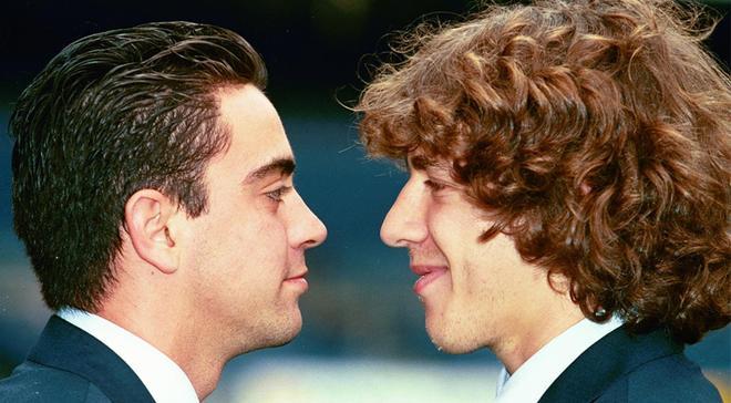 Xavi y Puyol, dos imberbes abrían una nueva era. En el 2000, los dos jóvenes del Barça fueron subcampeones olímpicos, se consolidaron en un clásico y jugaron su primer partido con la absoluta