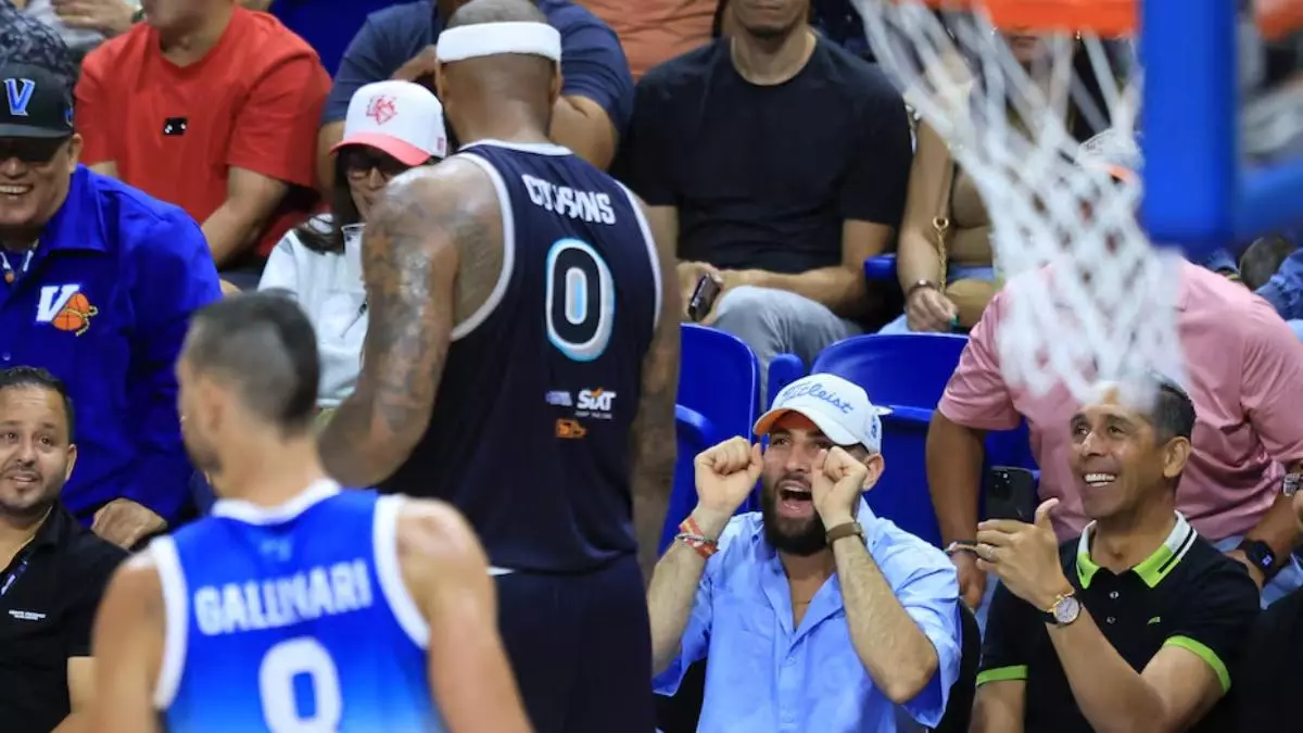 Peinetas, botellazos y casi a pu?etazos: DeMarcus Cousins la l赤a en Puerto Rico
