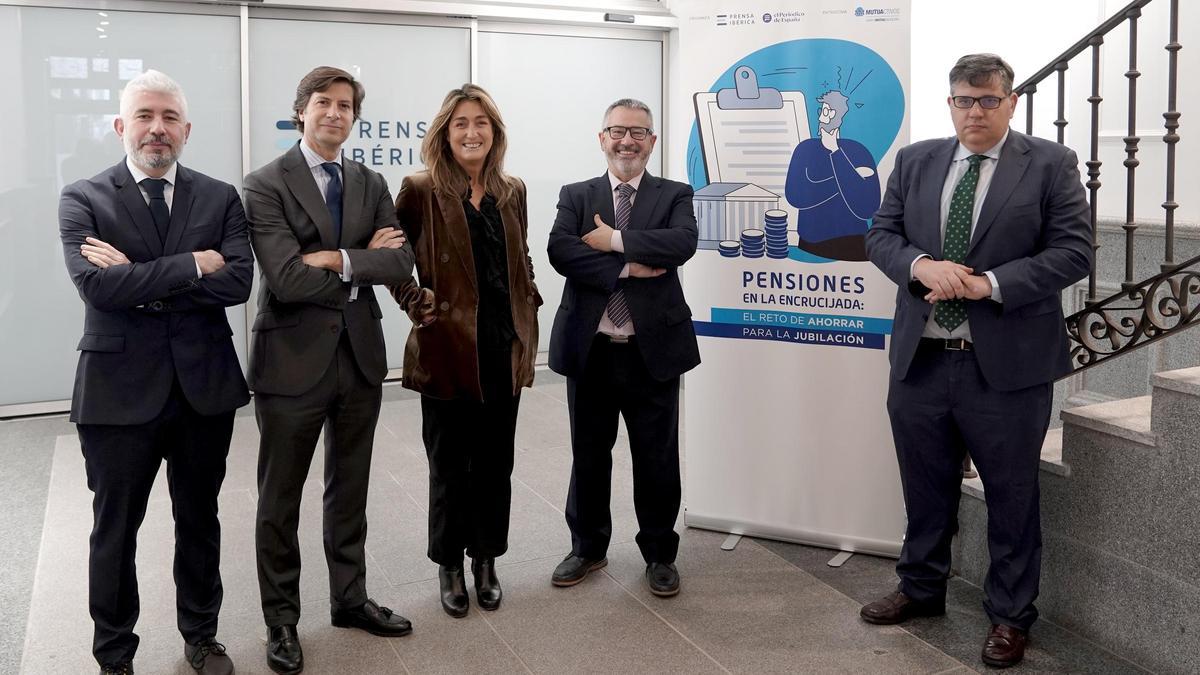 En el evento se dieron cita Ricardo González Arranz, director general de Mutuactivos Pensiones SGFP, Rafael Hurtado, director de Inversiones y Estrategia de Allianz Soluciones de Inversion AV- Allianz, Teresa Casla, presidente y CEO de Fonditel y Juan Marina, director de Nationale-Nederlanden Employee Benefits.