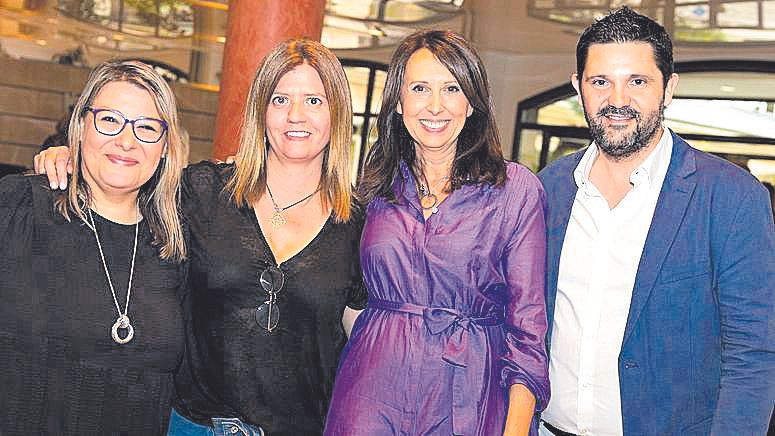 Raquel Muñoz, Noemí Sansó, Maria José Sastre y Miquel Bennasar.