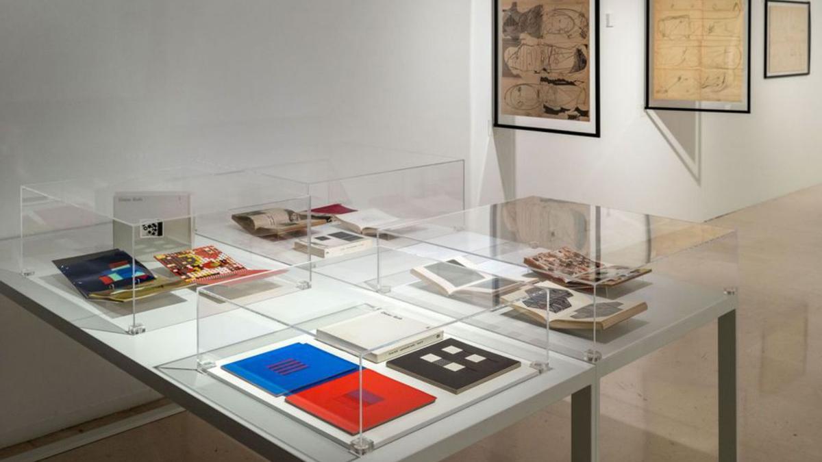 Los libros del artista alemán en el museo.  | JUAN GARCÍA