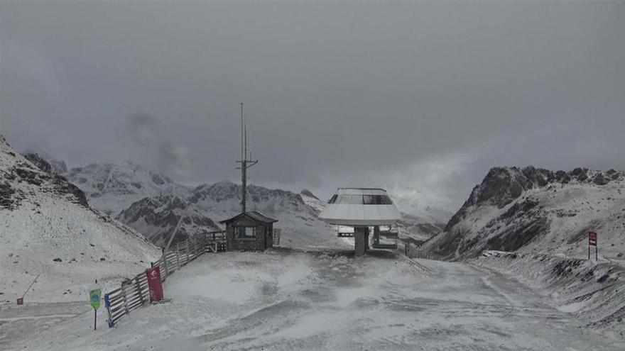 Muere un monitor de esquí en la estación de Formigal sepultado por un alud