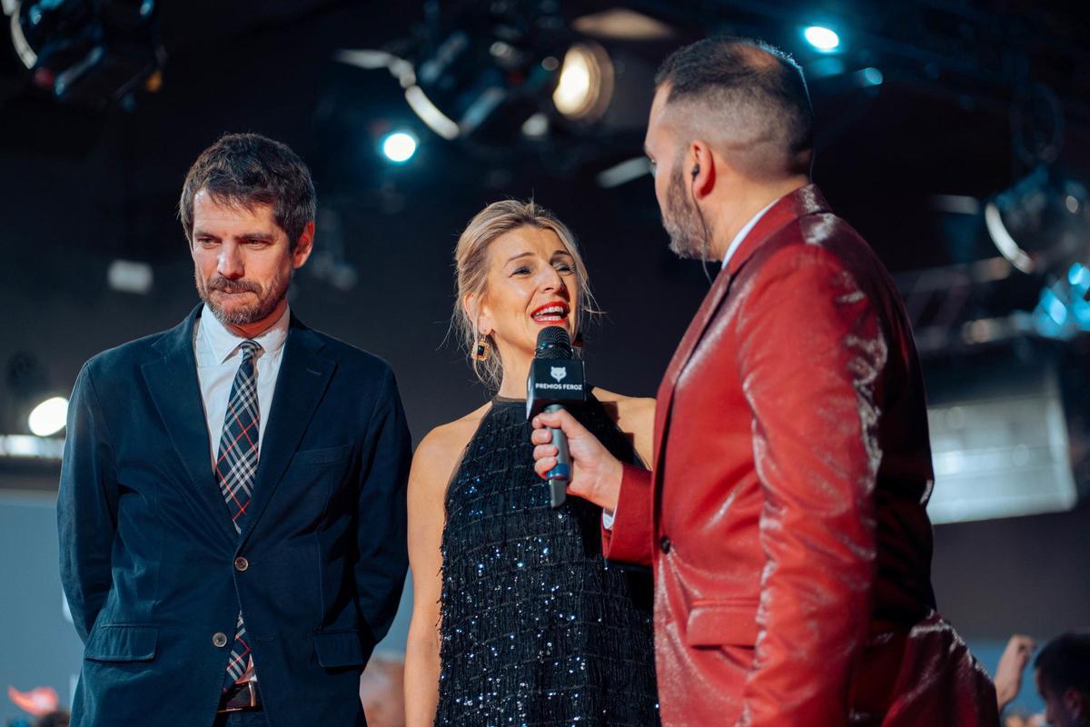 Ernest Urtasun y Yolanda Díaz, a su llegada a la alfombra roja de los Premios Feroz.