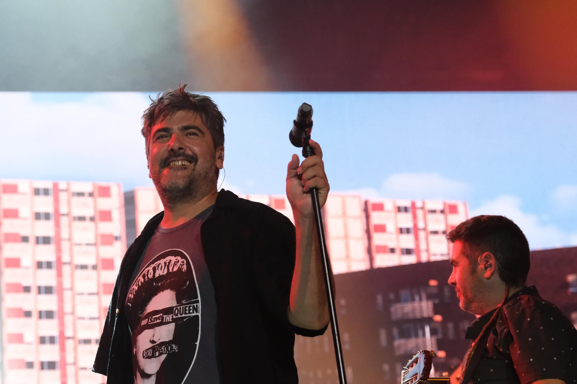 Momentos del concierto de los hermanos Muñoz (Estopa) en el recinto Marenostrum Fuengirola