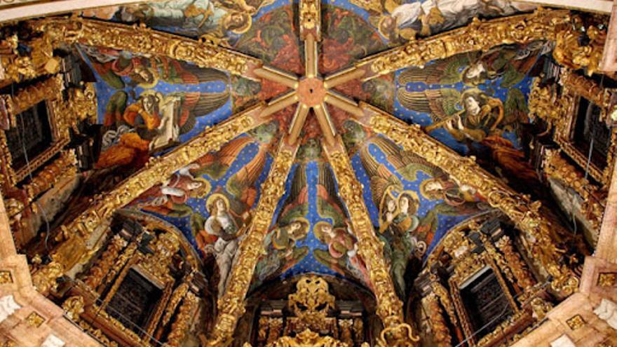 Vista general de los frescos renancentistas de la cúpula de la Catedral de Valencia.