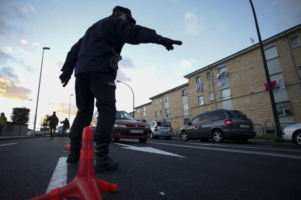 Control de la Policía Nacional en Avilés