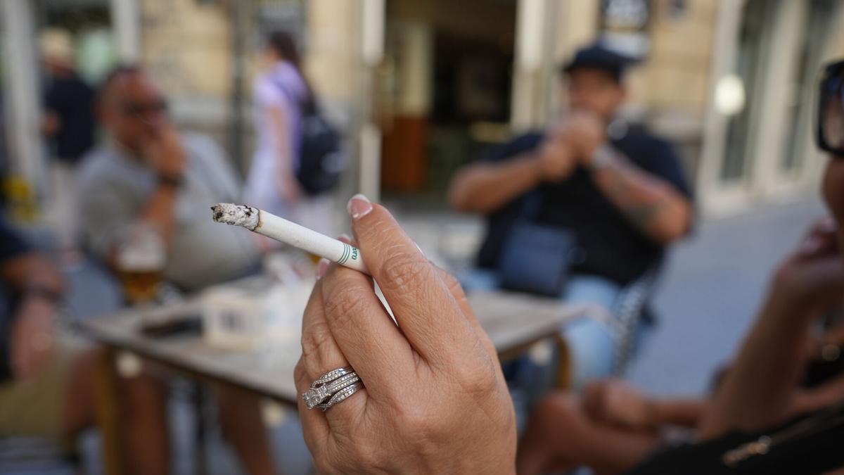 El producto estrella en ventas sigue siendo el cigarrillo.