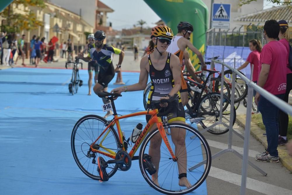 Llegada a la meta del Triatlón Villa de Fuente Álamo