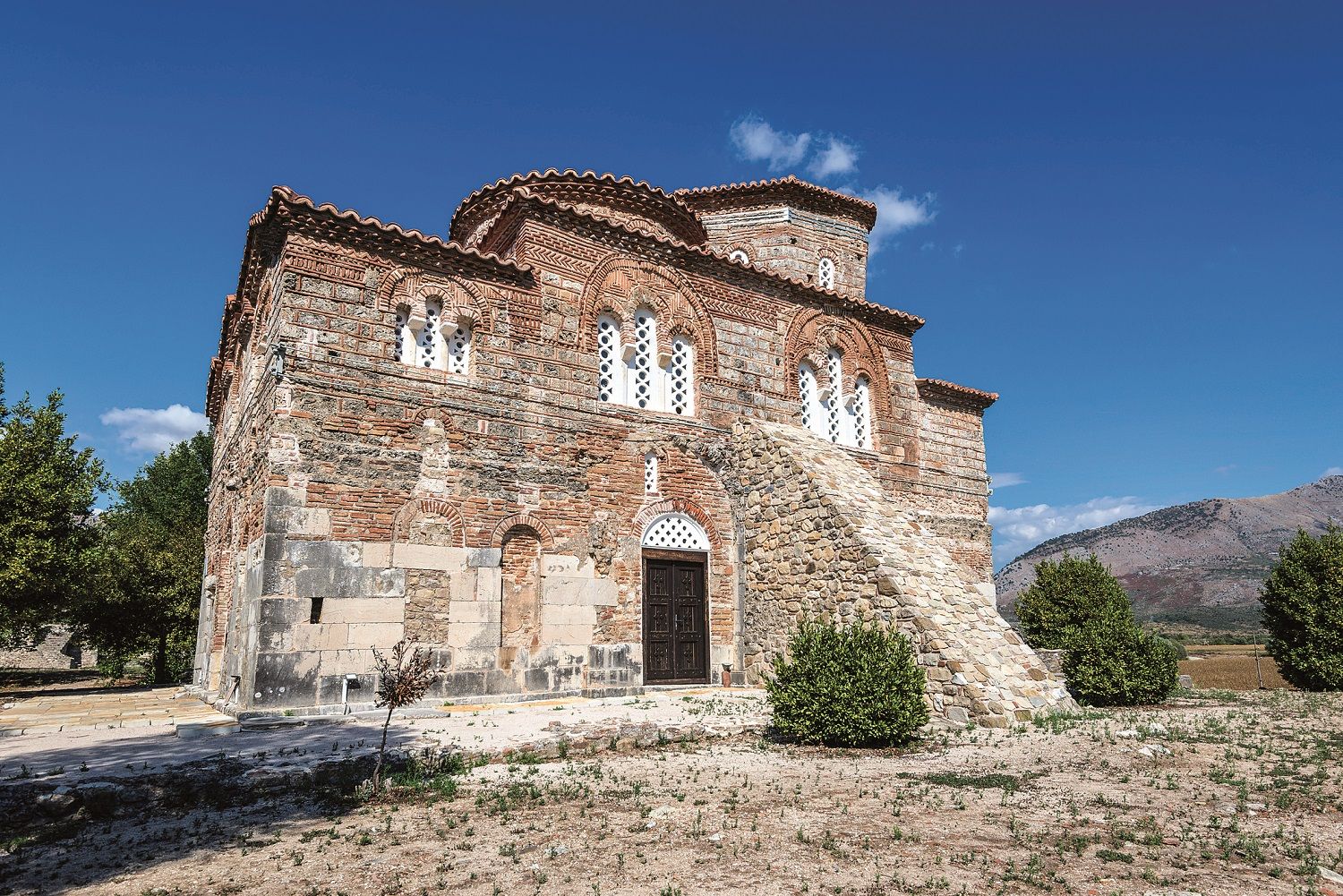 Monasterios del valle de Drino, Albania.