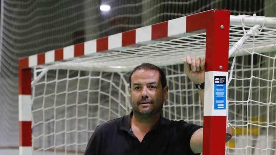 Diego Lafuente, antes del entrenamiento de ayer.