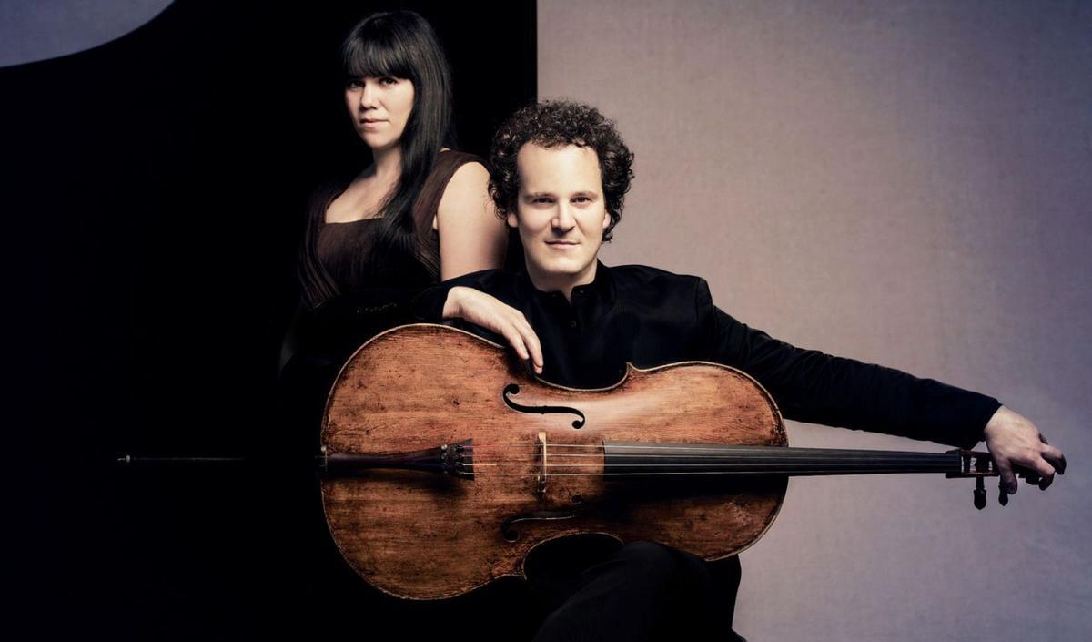 Marta Moll y Damián Martínez, pianista y violonchelista de Dúo Cassadó.