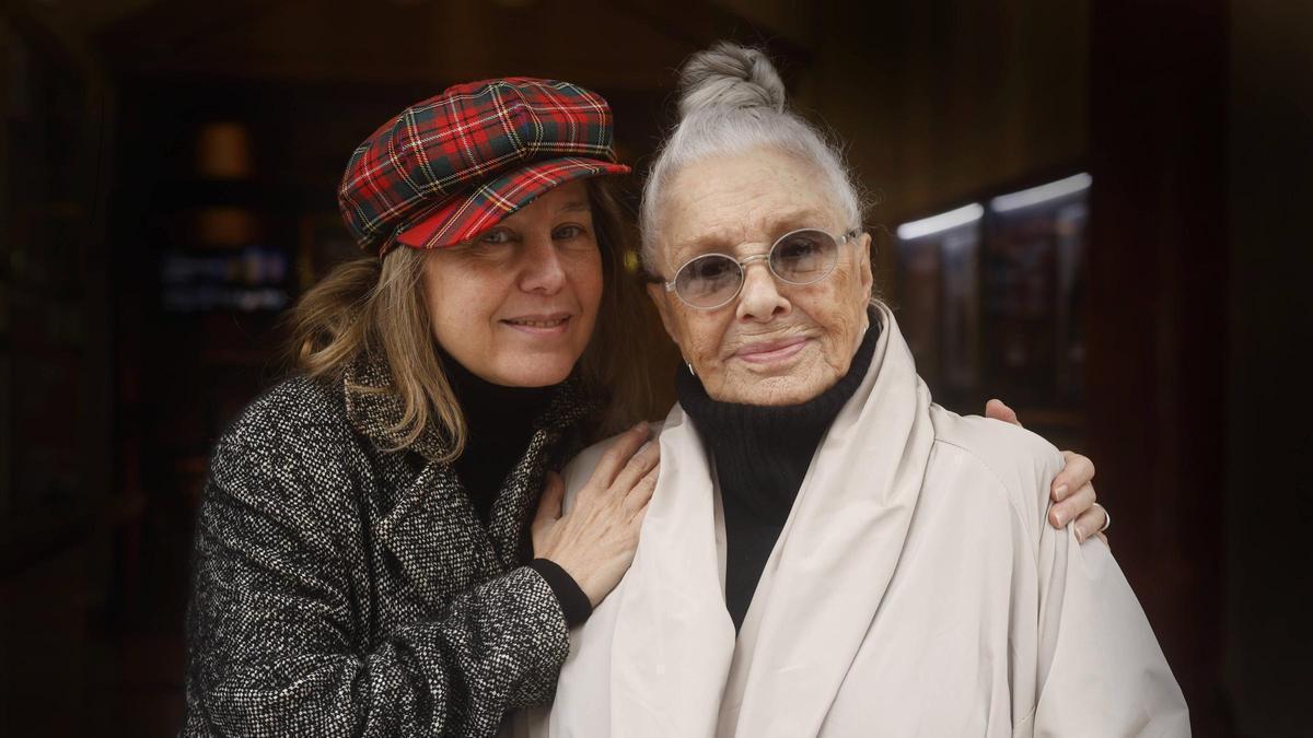Lola Herrera y Natalia Dicenta: "En el escenario, mi hija y yo, somos compañeras. Disfrutamos de una gran complicidad"