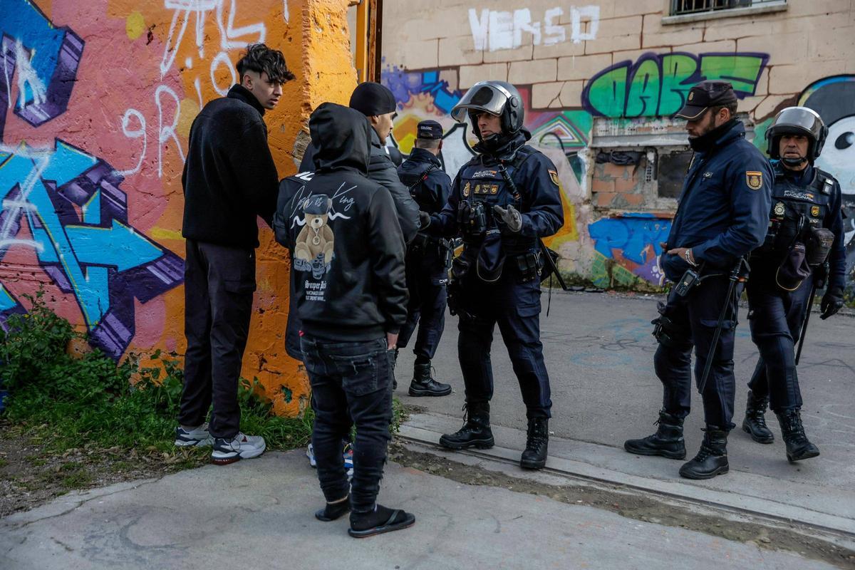 Intervención de la Policía Nacional la semana pasada en la antigua cárcel.