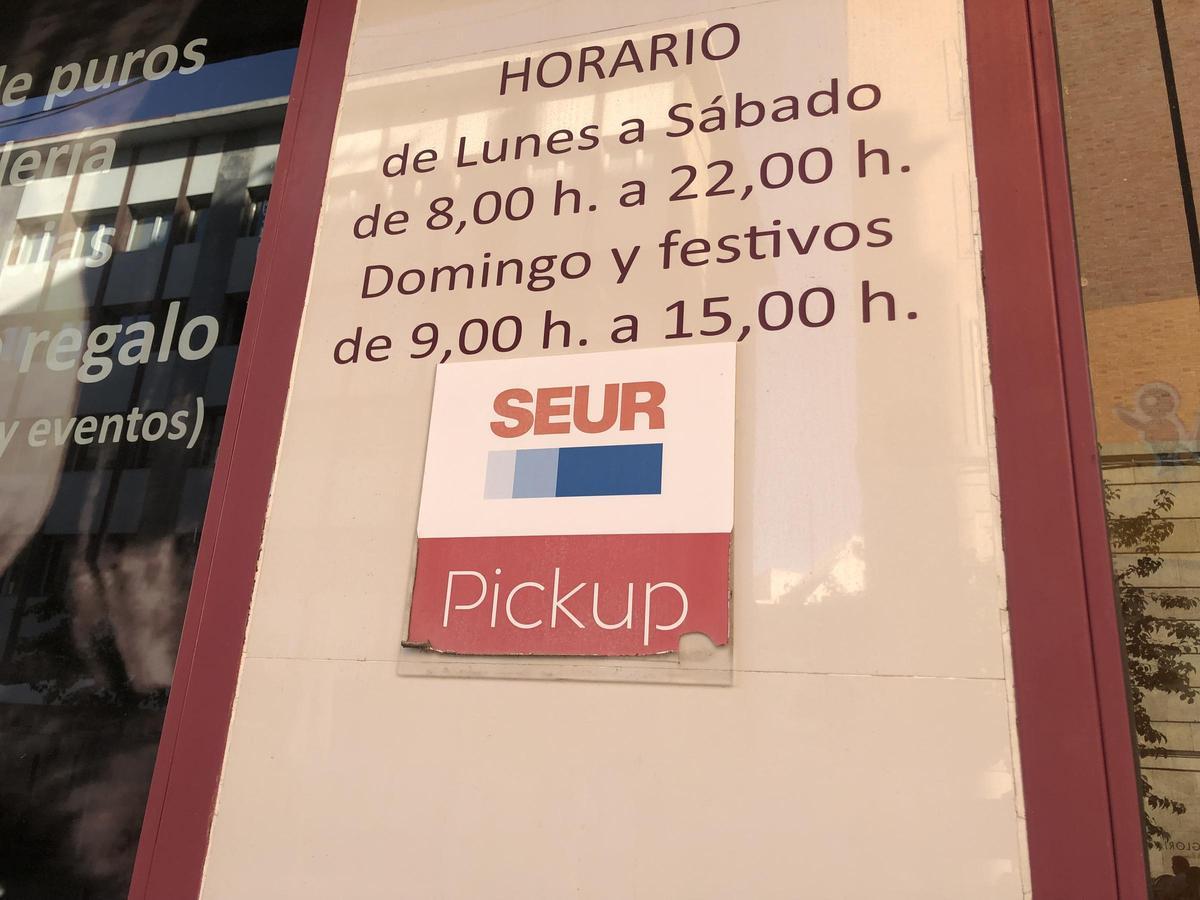 Fotogalería | El estanco San Pedro de Alcántara se traslada