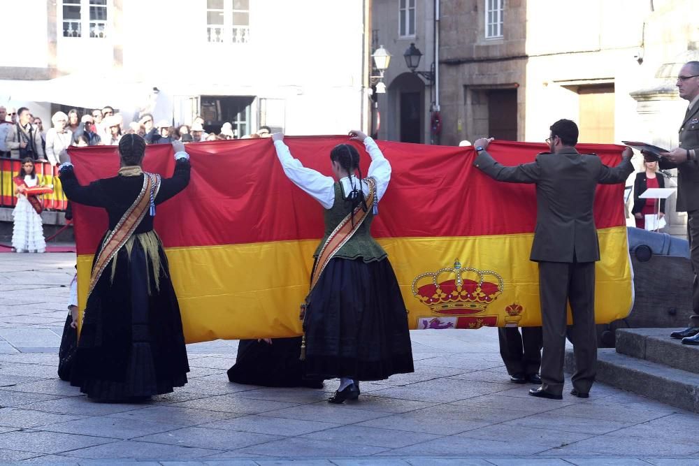 Homenaje a la bandera de la Asociación de Meigas de las Hogueras de San Juan