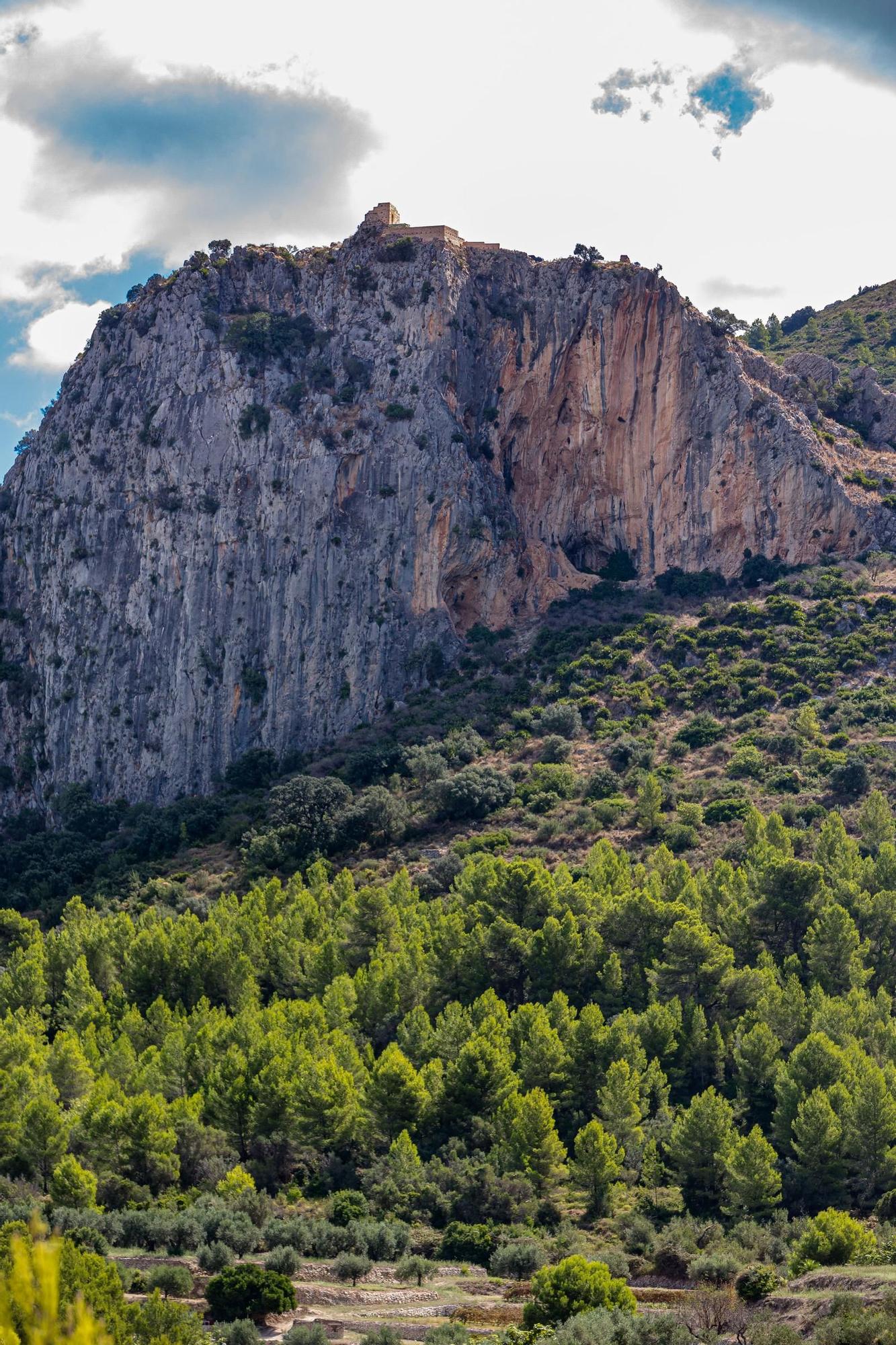 5.000 años enterrados en la Cova del Randero