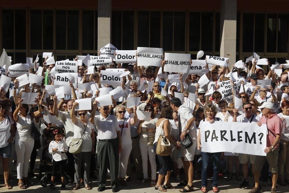 Concentración en Córdoba por el diálogo en Cataluña