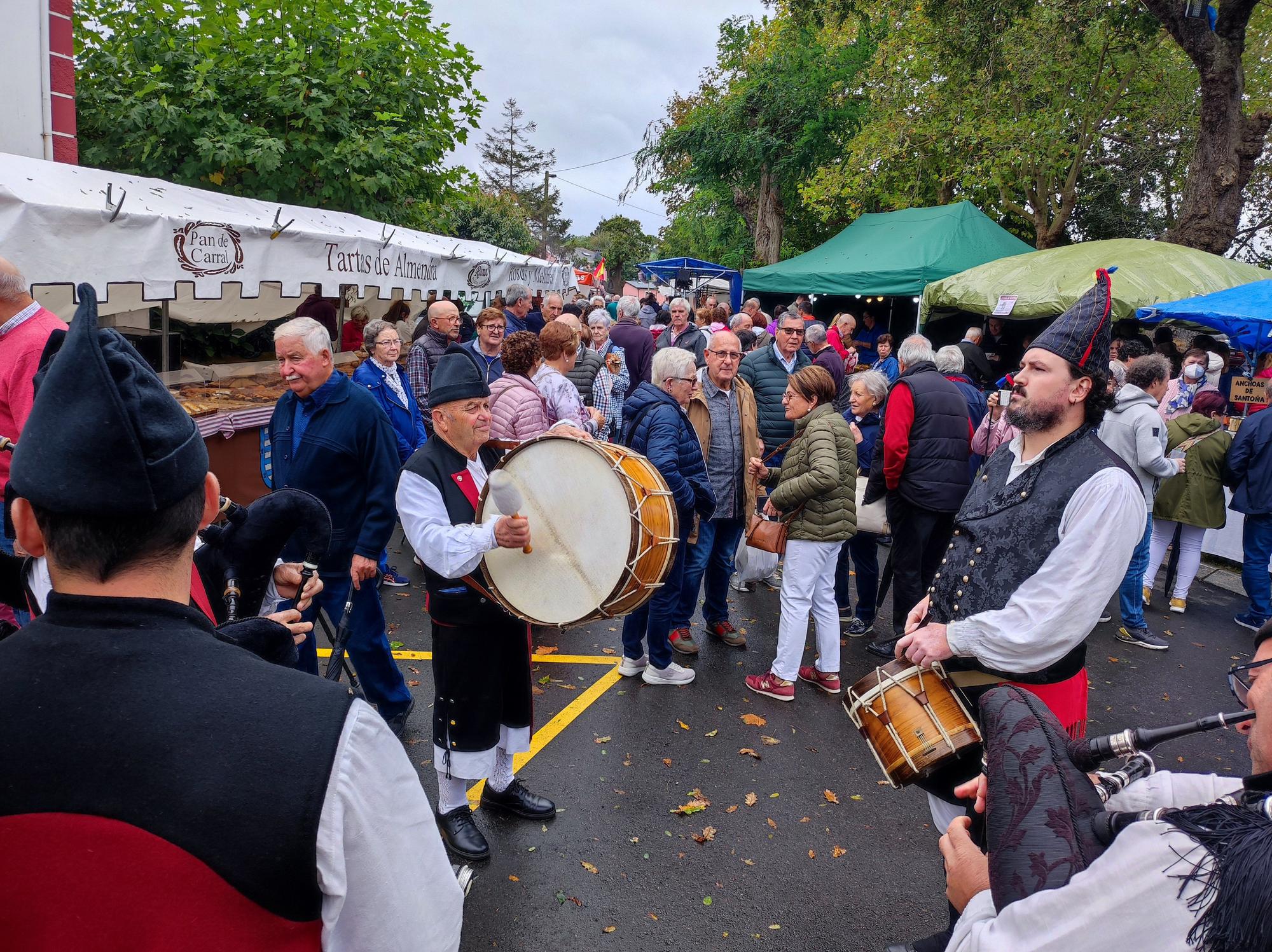 La Virgen de Villaoril, en Navia, celebra su día grande