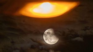 Els núvols desllueixen l’eclipsi lunar a Catalunya