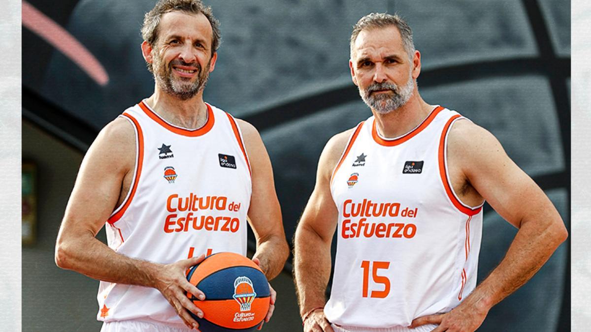 Dos leyendas como Víctor Luengo y Antoine Rigaudeau han sido en esta ocasión los encargados de lucir la nueva piel del Valencia Basket