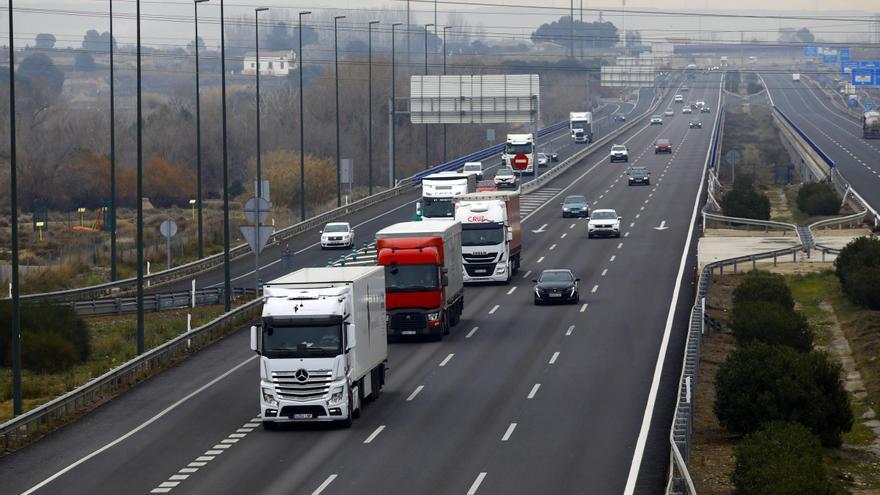 El transporte aragonés denuncia la falta de más de 1.000 camioneros