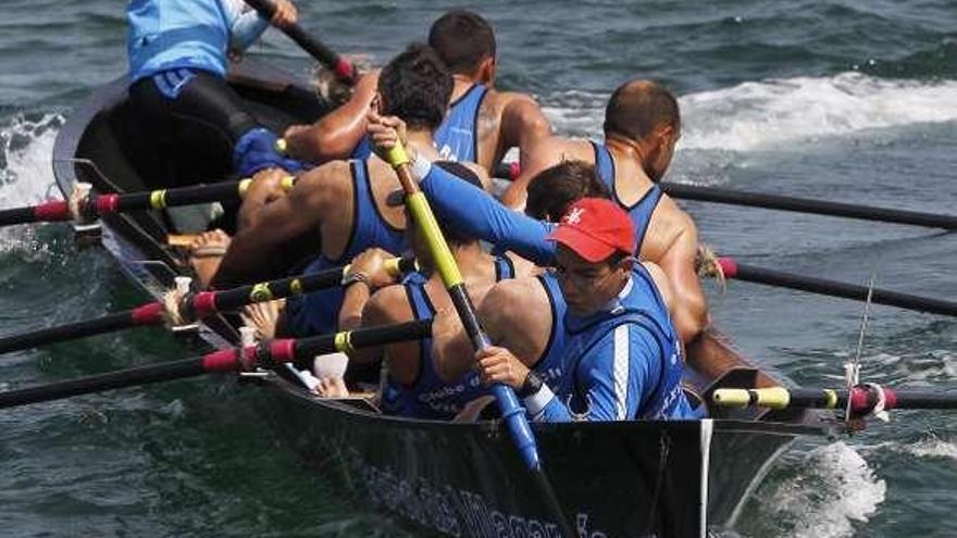 Una regata disputada en O Vao. // R. Grobas