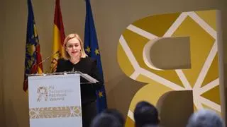 Natàlia Enguix reivindica ante Mompó el Centre Raimon de Xàtiva y pide "apartar sectarismos" para que sea una realidad