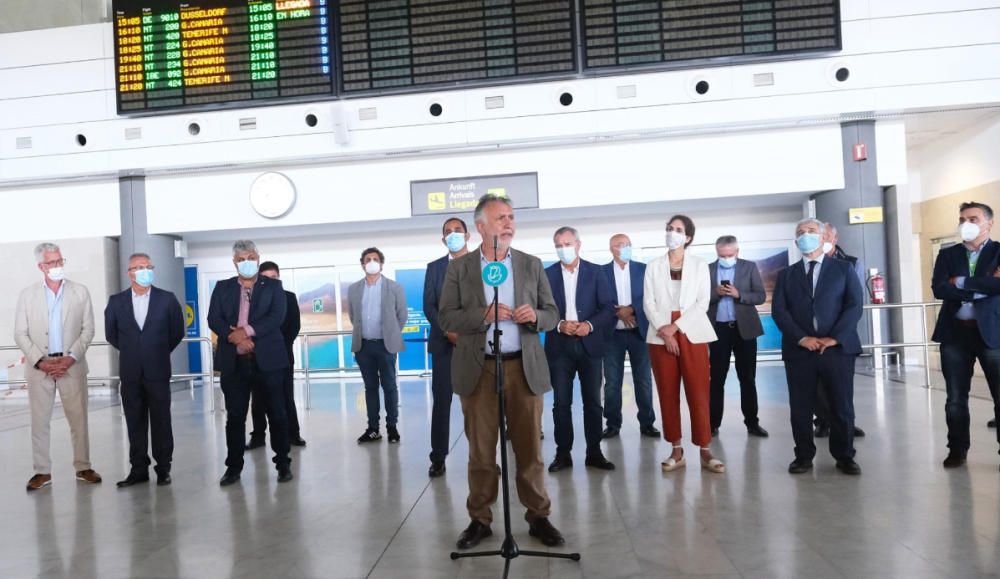 Fuerteventura recibe a 150 pasajeros.